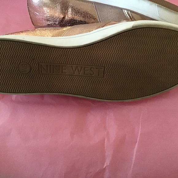 Nine West Slip On Bronze Shoes - Picture 4 of 5